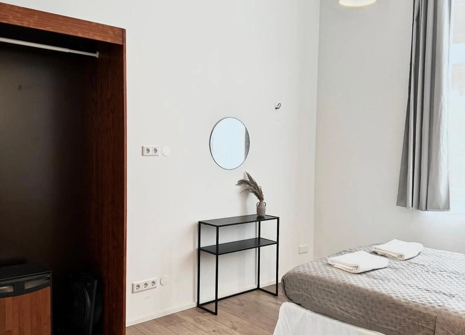 Homestay Heaven Homes - 15 Gehmin Bis Zur Innenstadt Dusseldorf